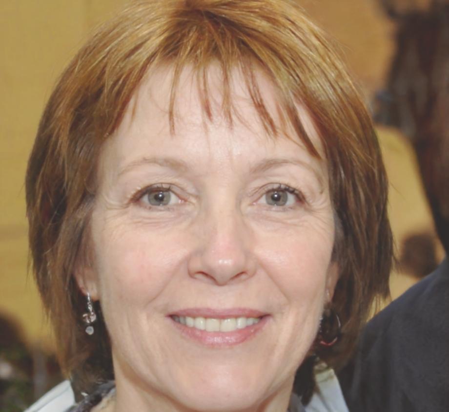 Sari Indrawati - Instruktur Senior Investasi